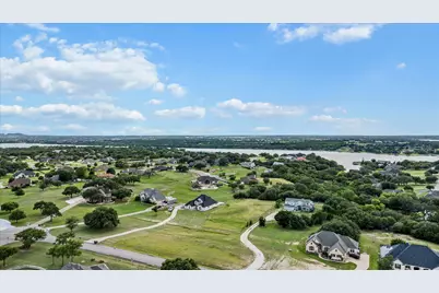 1104 Bentwater Parkway, Granbury, TX 76049 - Photo 15