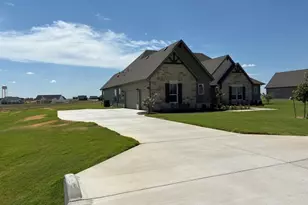 12417 Hornfels Dr, Krum, TX 76249 - Photo 3