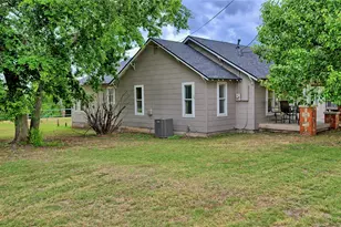 301 Spring St, Forestburg, TX 76239 - Photo 19