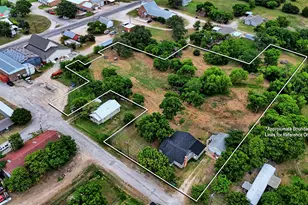 301 Spring St, Forestburg, TX 76239 - Photo 23