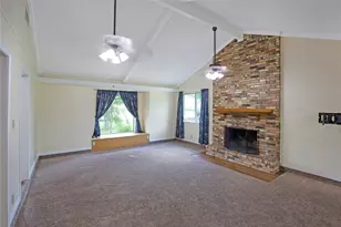 107 Oak Creek Ln, Ovilla, TX 75154 - Photo 17
