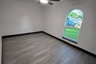 715 N Deerfield Cir, Arlington, TX 76015 - Photo 29