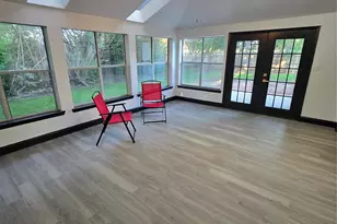 715 N Deerfield Cir, Arlington, TX 76015 - Photo 9