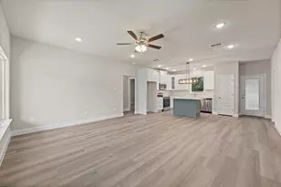 702 Scudder St, Cleburne, TX 76033 - Photo 7