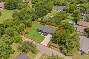 702 Scudder St, Cleburne, TX 76033 - Photo 5