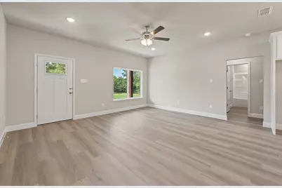 702 Scudder Street, Cleburne, TX 76033 - Photo 9
