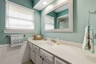 9519 Robin Meadow Dr, Dallas, TX 75243 - Photo 23