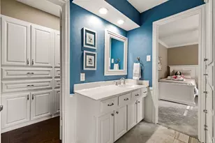 9519 Robin Meadow Dr, Dallas, TX 75243 - Photo 21