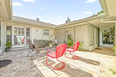 9519 Robin Meadow Drive, Dallas, TX 75243 - Photo 25