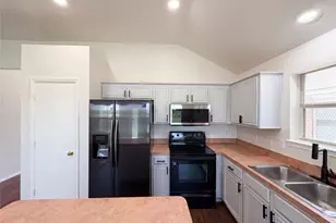 1531 Kensington Pl, Lancaster, TX 75134 - Photo 17