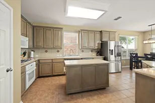 6705 Glade Dr, Arlington, TX 76001 - Photo 5