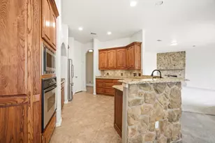 132 Silver Rose Blvd, Burleson, TX 76028 - Photo 7