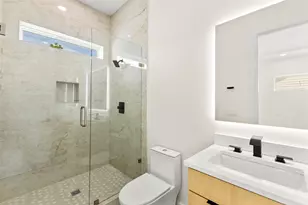 1407 Pueblo St, Dallas, TX 75212 - Photo 27