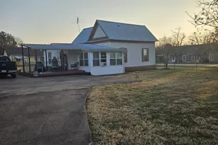 608 N Colorado St, Whitney, TX 76692 - Photo 5