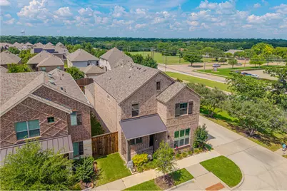 2208 N Royal Crecent Drive N, Flower Mound, TX 75028 - Photo 3