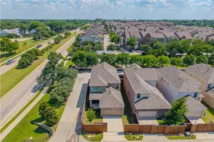 2208 N Royal Crecent Dr N, Flower Mound, TX 75028 - Photo 3