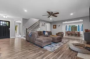 1310 Carriage Dr, Irving, TX 75062 - Photo 9