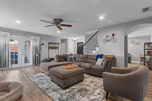 1310 Carriage Dr, Irving, TX 75062 - Photo 11