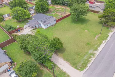 816 Balkan Drive, Lancaster, TX 75134 - Photo 3
