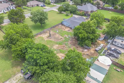 816 Balkan Drive, Lancaster, TX 75134 - Photo 5