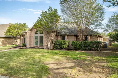 2315 Stone Glen Lane, Carrollton, TX 75007 - Photo 3