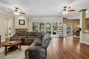 6109 Crestside Dr, Flower Mound, TX 75028 - Photo 7