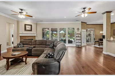 6109 Crestside Drive, Flower Mound, TX 75028 - Photo 5