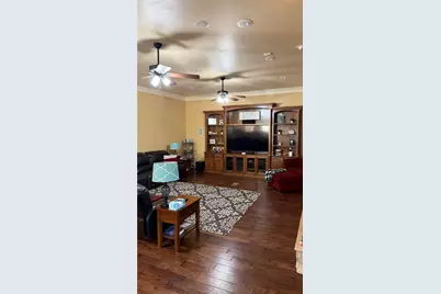 445 W Belknap Street, Jacksboro, TX 76458 - Photo 9