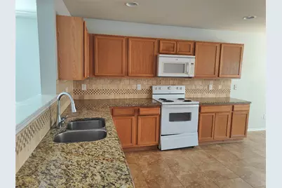 13179 Michelle Drive, Frisco, TX 75035 - Photo 11