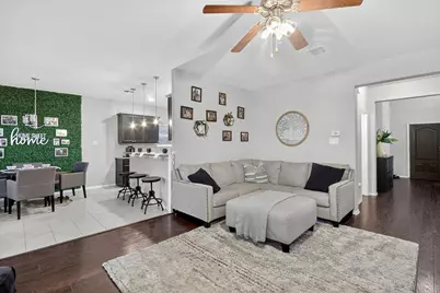 200 Black Bear Drive, McKinney, TX 75071 - Photo 5