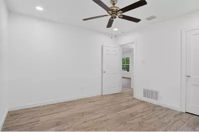821 Gustave Street, River Oaks, TX 76114 - Photo 13