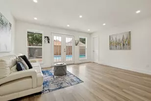 10105 Rita Rd, Dallas, TX 75243 - Photo 11