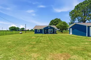 1198 Poe Prairie Rd, Millsap, TX 76066 - Photo 33