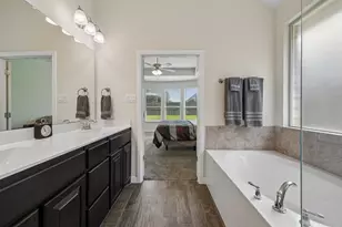 7829 Bella Way, Arlington, TX 76001 - Photo 7