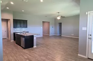 1644 Glade Meadows Dr, Burleson, TX 76058 - Photo 5