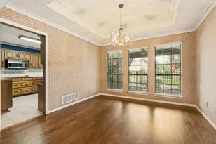 5601 Dye Dr, Arlington, TX 76013 - Photo 9