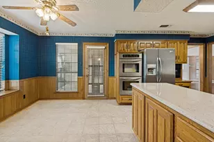 5601 Dye Dr, Arlington, TX 76013 - Photo 13
