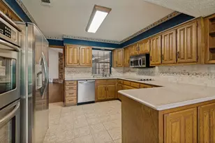 5601 Dye Dr, Arlington, TX 76013 - Photo 17