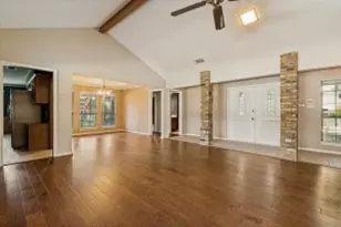5601 Dye Dr, Arlington, TX 76013 - Photo 5