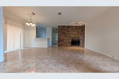 6641 S Creek Drive, Fort Worth, TX 76133 - Photo 3