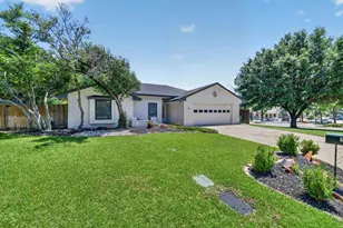 5 Paint Rock Ct, Trophy Club, TX 76262 - Photo 1