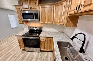 209 McBrayer St, Graham, TX 76450 - Photo 5