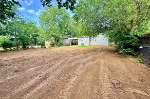 209 McBrayer St, Graham, TX 76450 - Photo 27