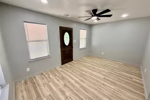 209 McBrayer St, Graham, TX 76450 - Photo 9