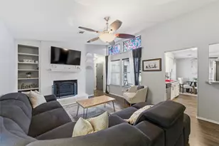 5017 Village Ct, Haltom City, TX 76117 - Photo 3