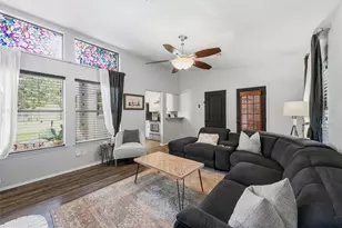 5017 Village Ct, Haltom City, TX 76117 - Photo 13