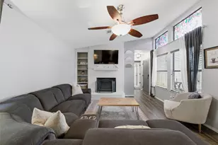 5017 Village Ct, Haltom City, TX 76117 - Photo 11