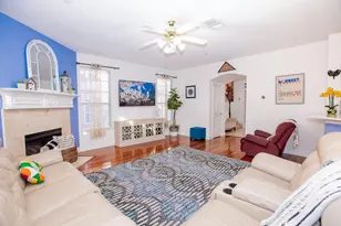 8335 Richmond Ct, Irving, TX 75063 - Photo 9