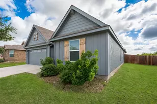 820 Lakeview Dr, Alvarado, TX 76009 - Photo 11