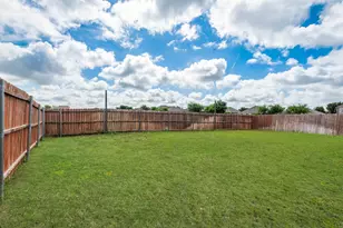 820 Lakeview Dr, Alvarado, TX 76009 - Photo 13